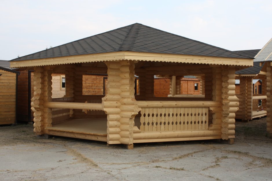 Беседка из сруба сосны