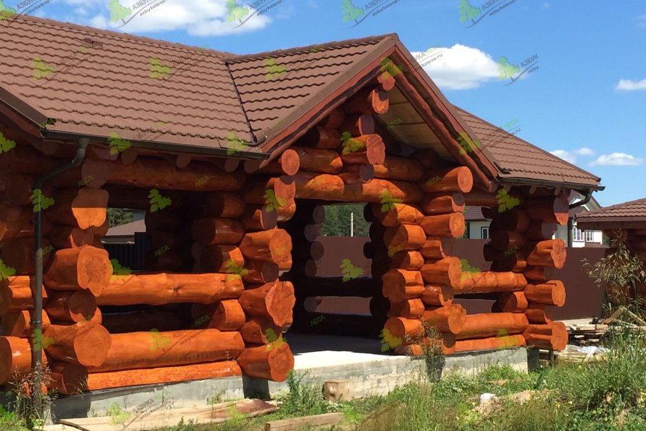 Беседка из бревна большого диаметра