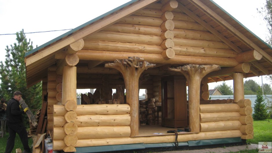 Беседка рубленная из бревна