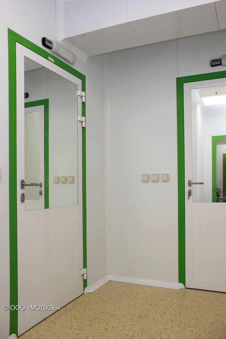 Автоматические двери для чистых помещений