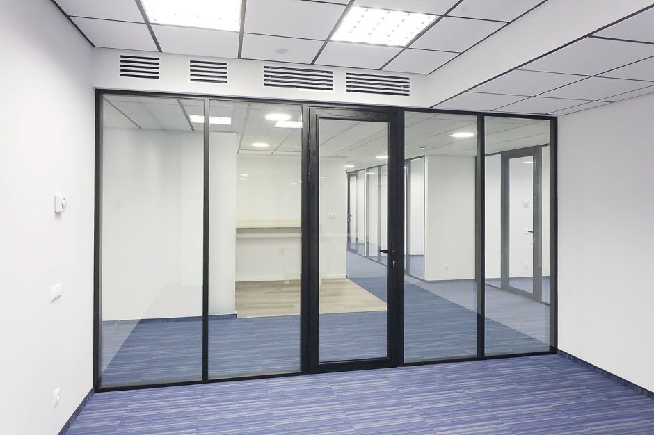 Герметичные двери 2 группы патогенности для чистых помещений