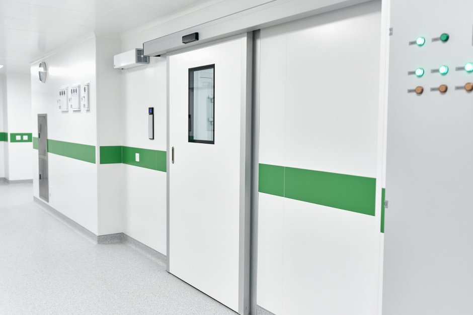 Герметичные двери для чистых помещений