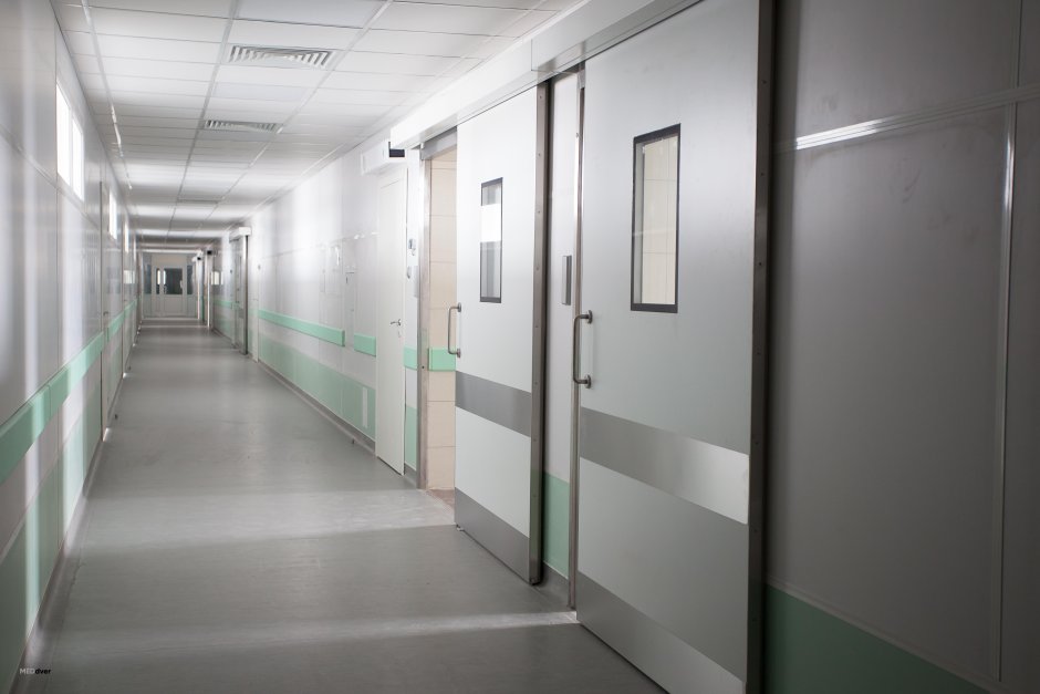 Двери в операционную