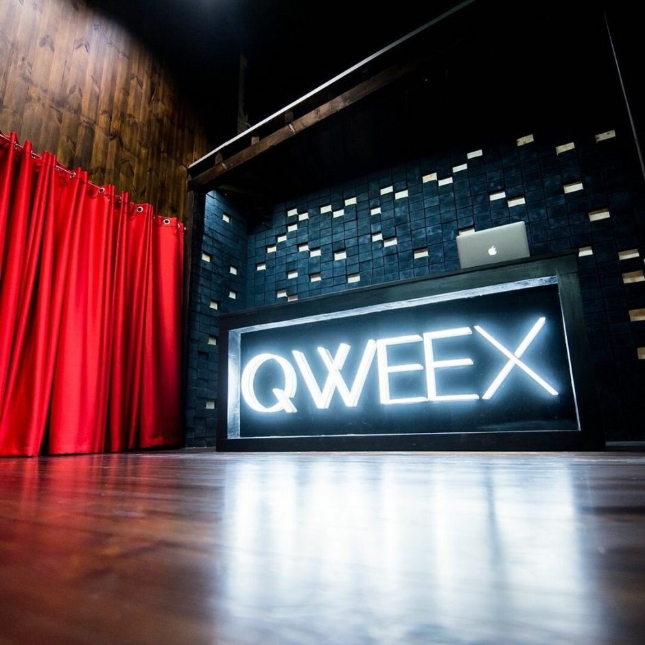 Фотостудия QWEEX Campus