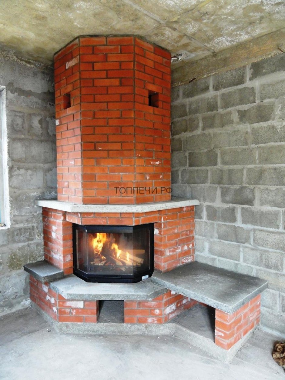 Камин из кирпича