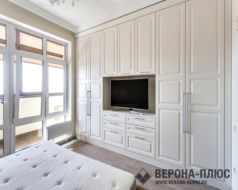 Шкаф Неоклассика белый