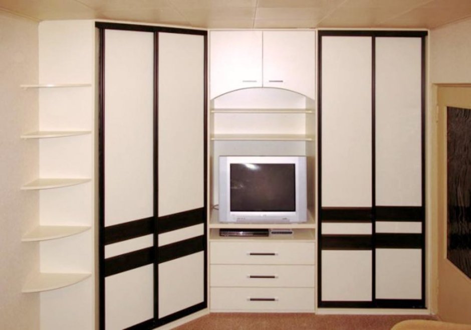 Шкаф в гостиную