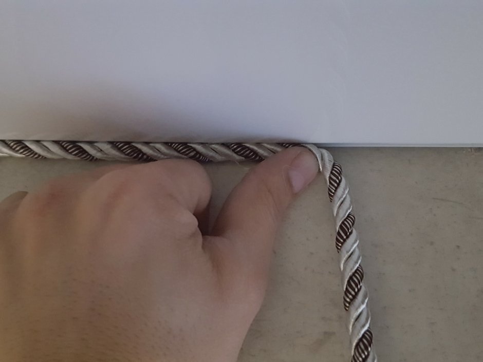 Уплотнитель № 02 4мм (для систем "Версаль" и аналогов)