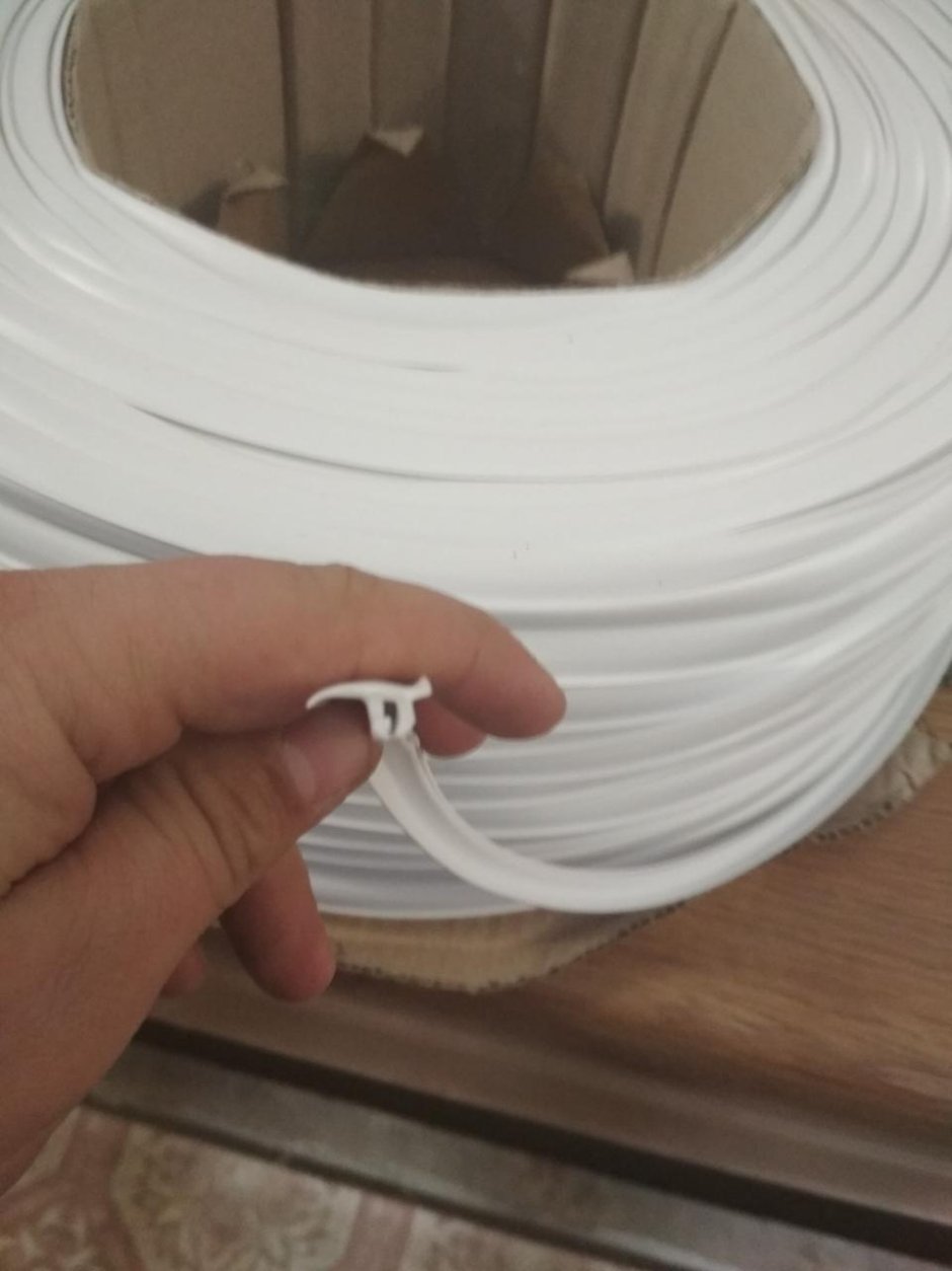 Уплотнитель для натяжных потолков