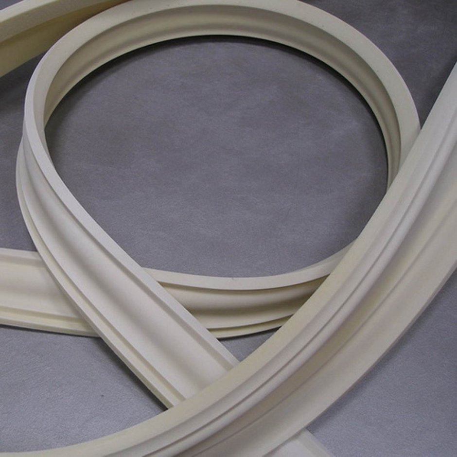 Косяки натяжных потолков