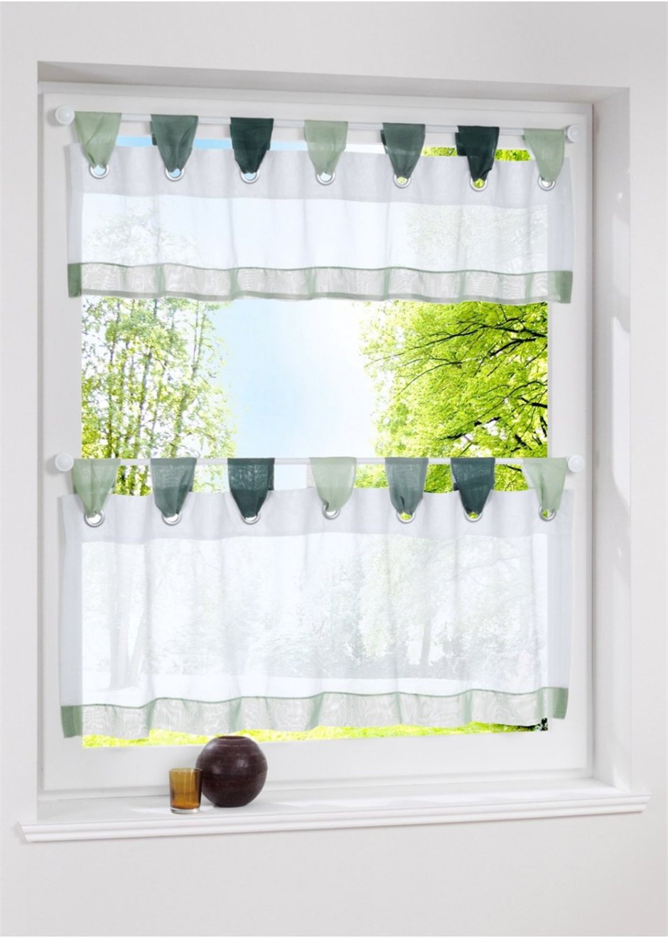 Занавески на кухню на половину окна