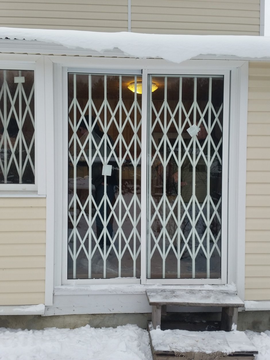 Раздвижные решетки на окна гармошка