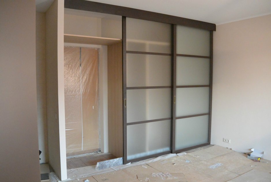 Встроенная стенка для гостиной из гипсокартона