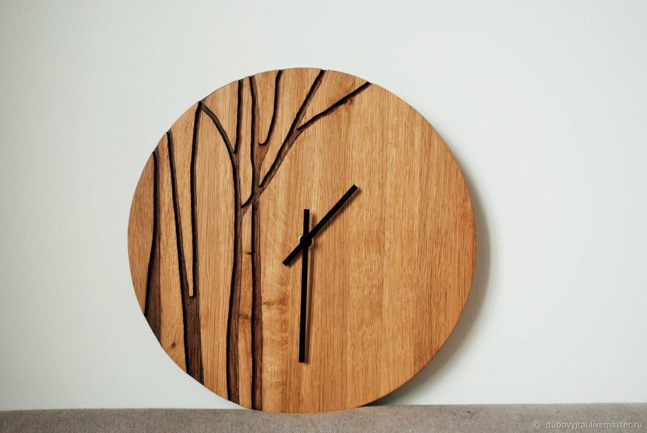 Дизайнерские часы из дерева