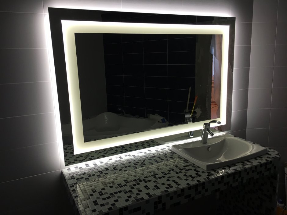 Лампочка для зеркала в ванной