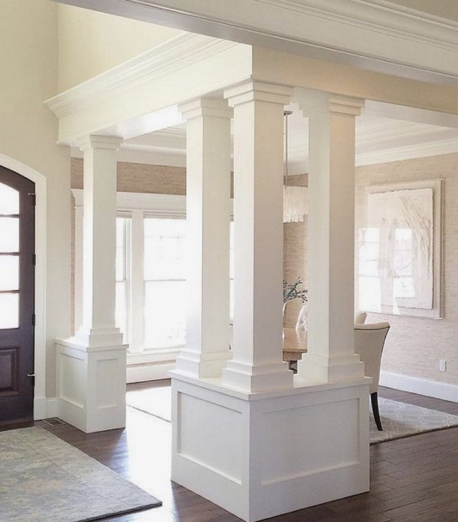 Комната с колоннами