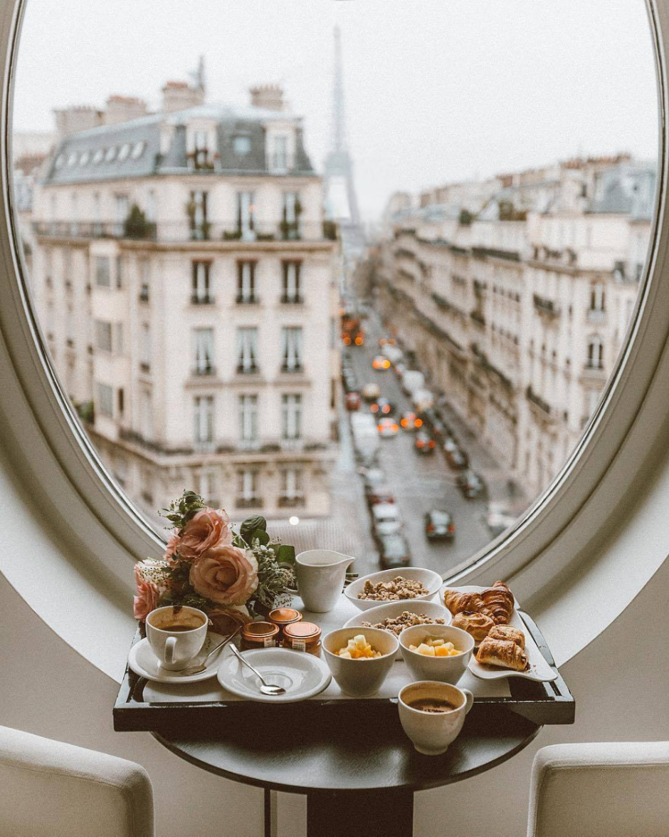 Вид из окна Эстетика Париж