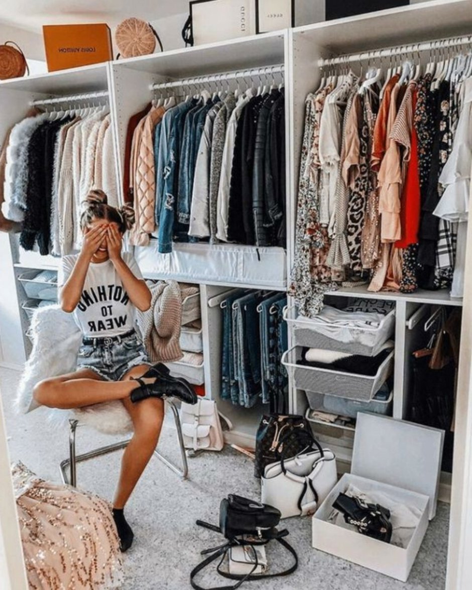 Женский гардероб