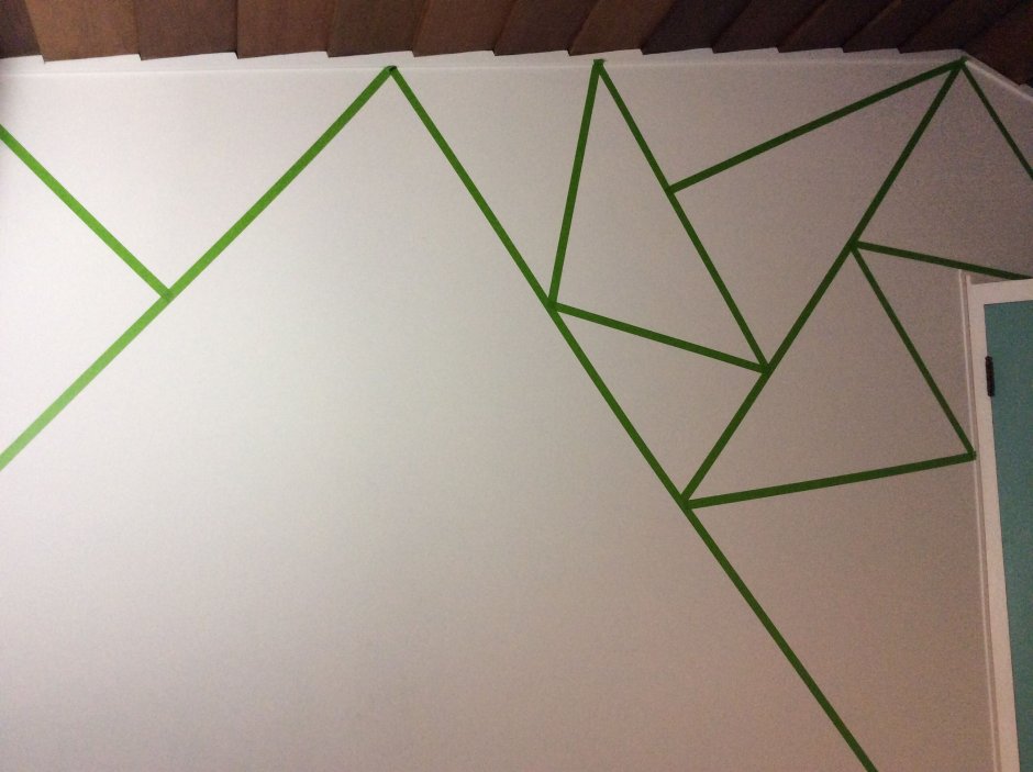 Зеленые треугольники стена