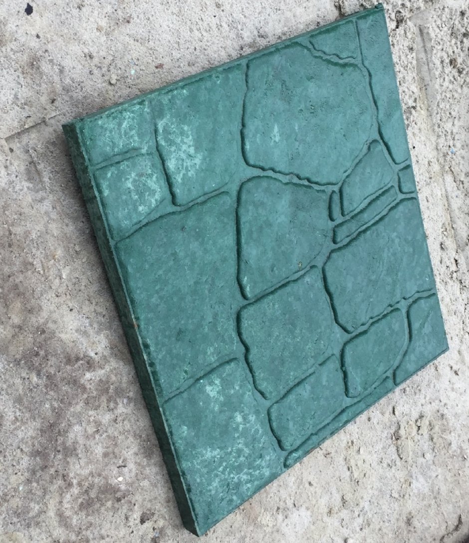 Тротуарная плитка из переработанного пластика
