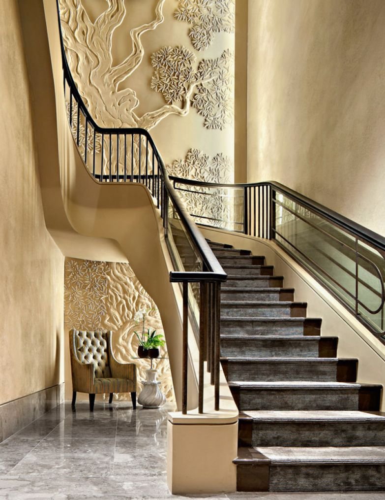 Отделка лестничного пролета