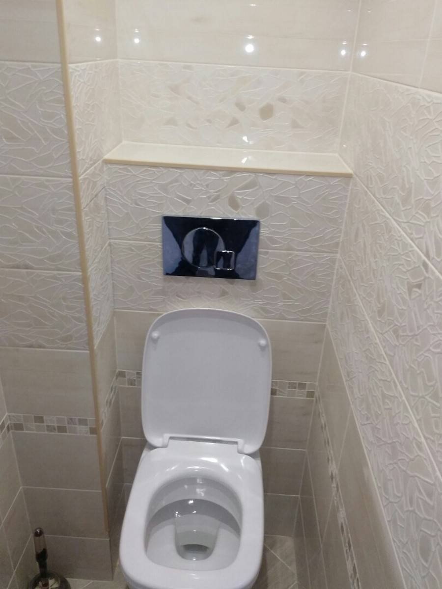 Короб за унитазом