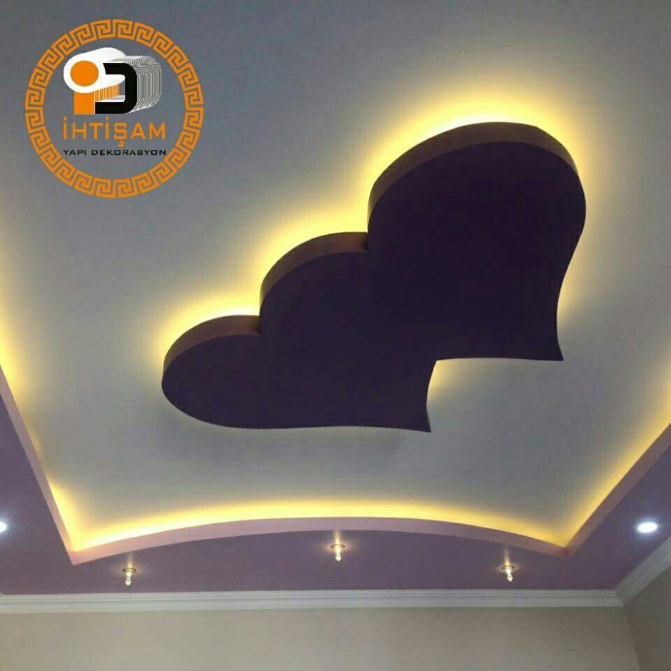 Фигурный потолок