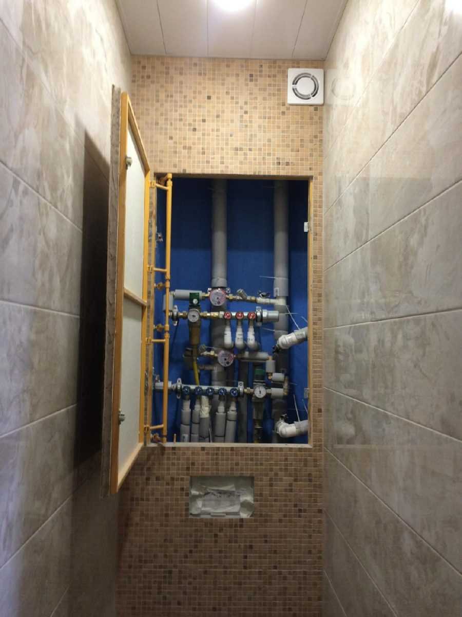 Сантехнический шкаф в туалет