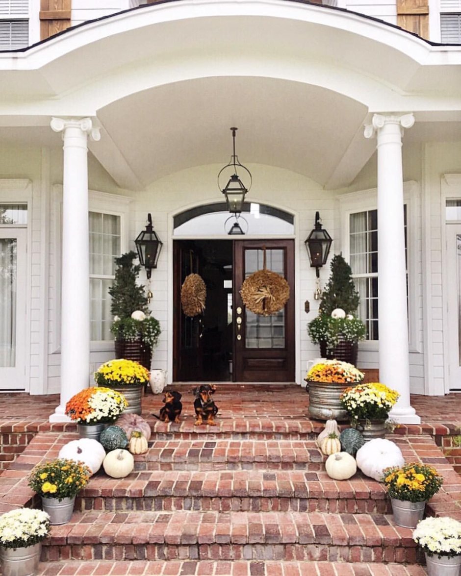 Парадное крыльцо