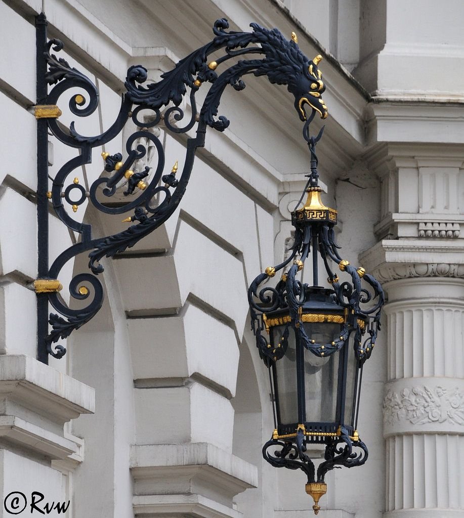 Фонари уличные кованые старинные