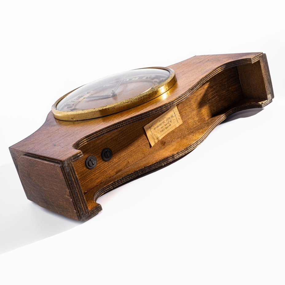 Часы Весна настольные механические