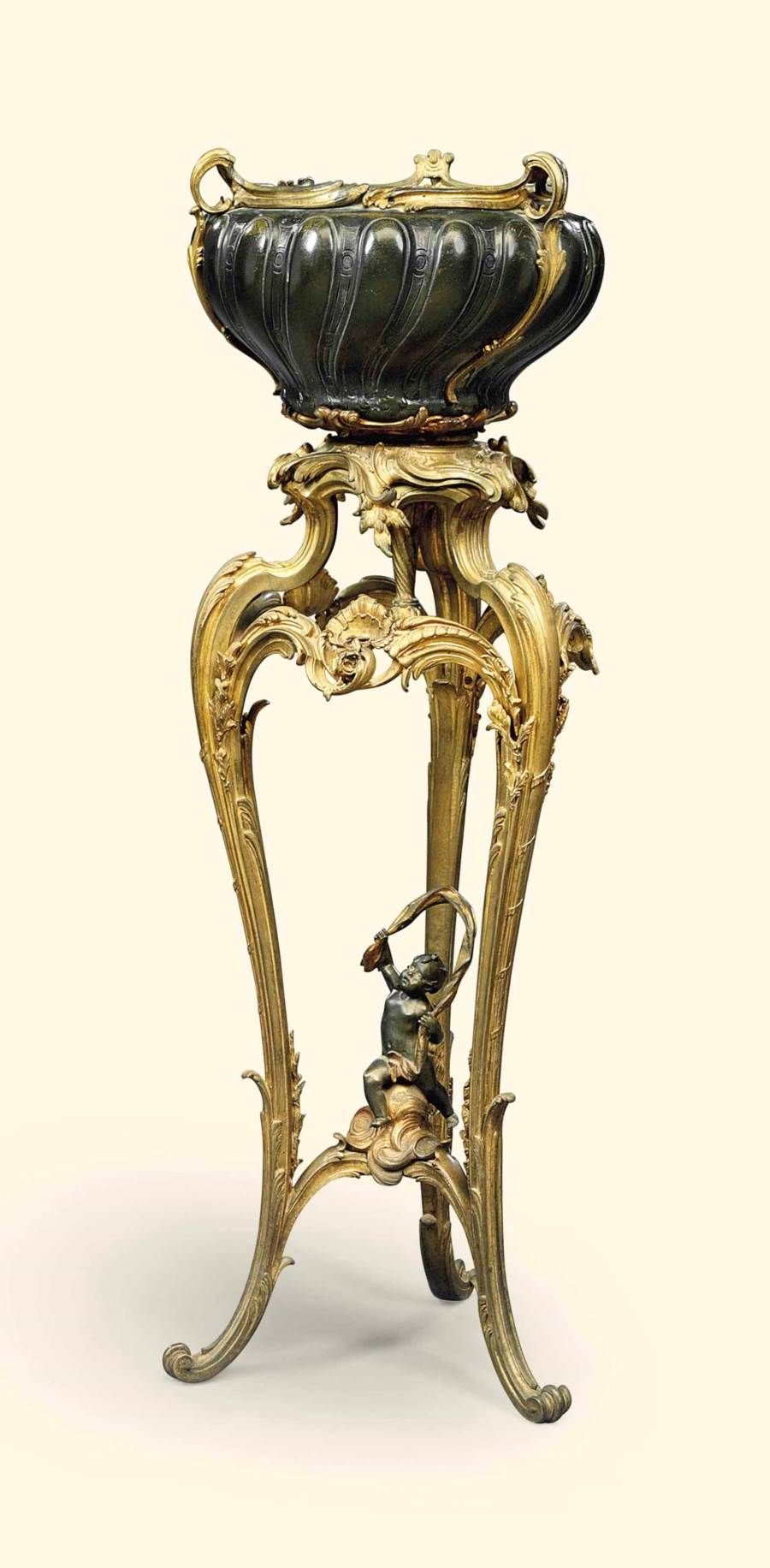 Жардиньерка для цветов старинная