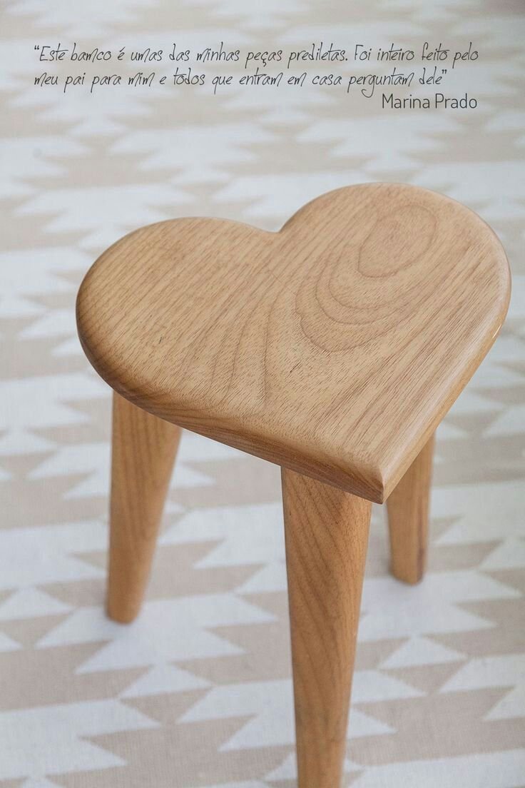 Кресло из обрезков доски