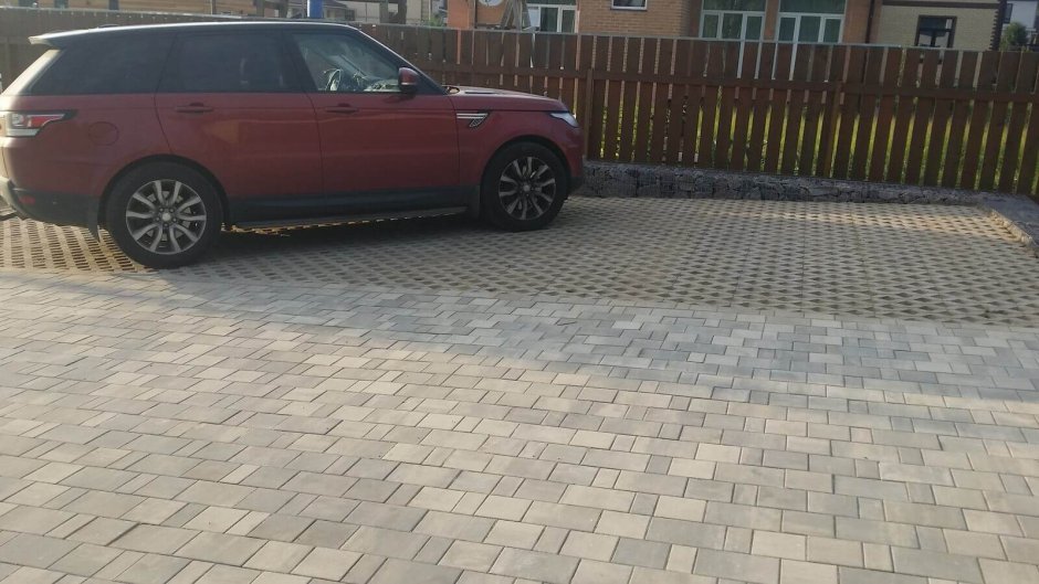 Тротуарная плитка под авто