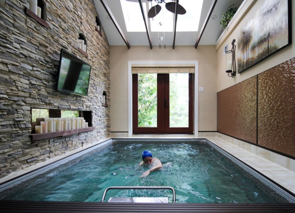 Интерьер бассейна