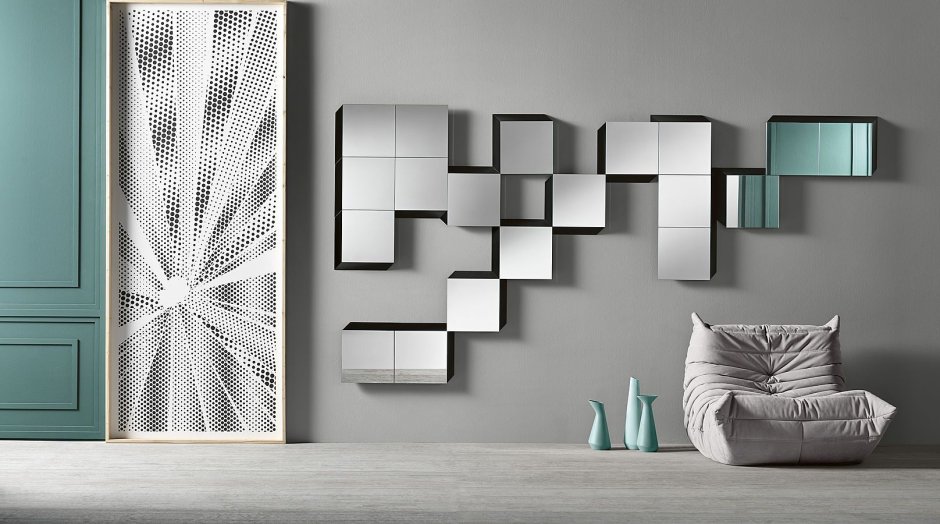 Комната с множеством зеркал