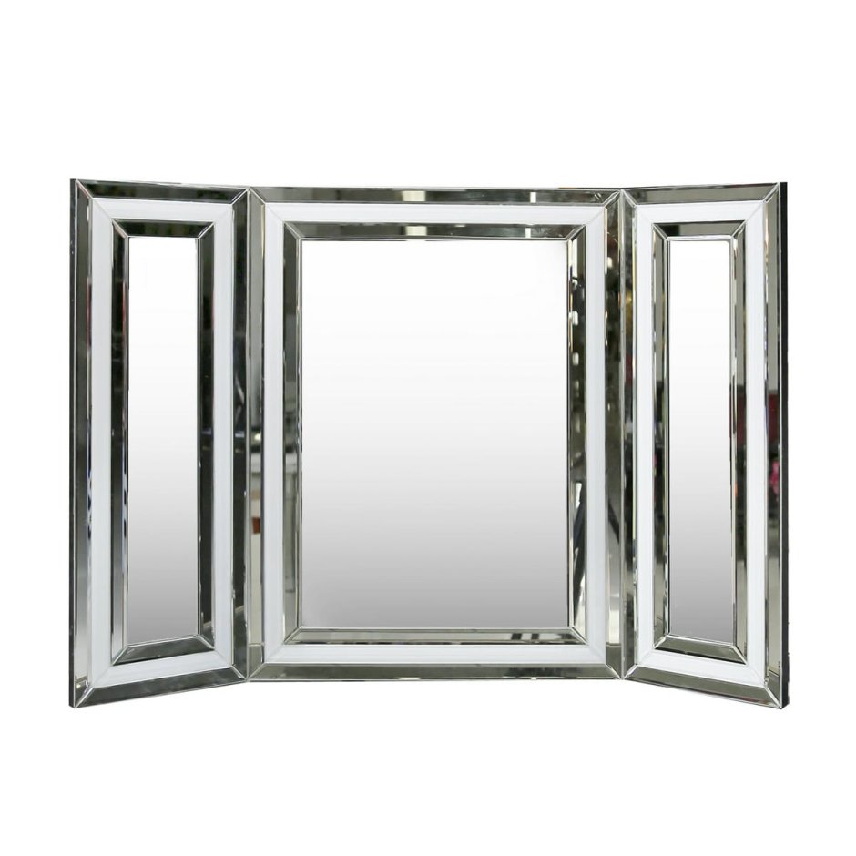 Зеркальное панно в спальне