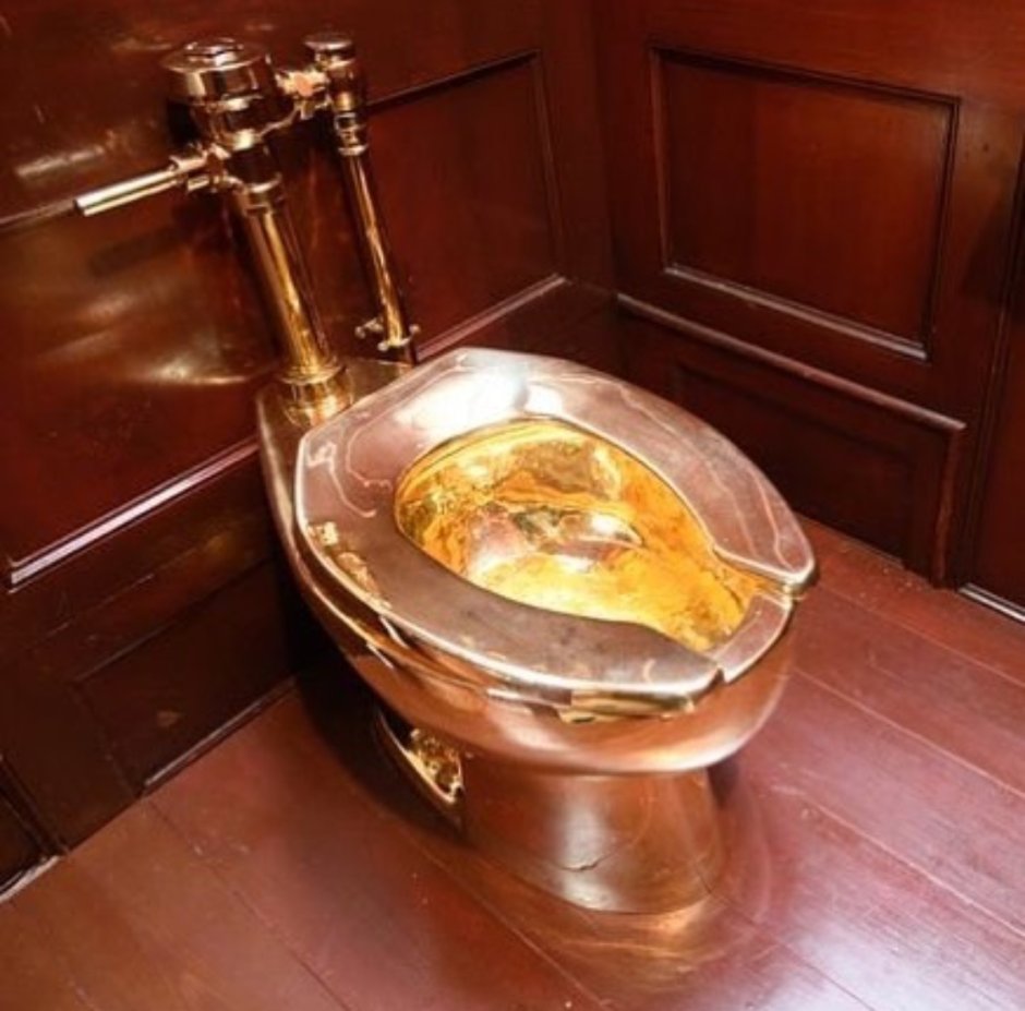 Унитаз из золота