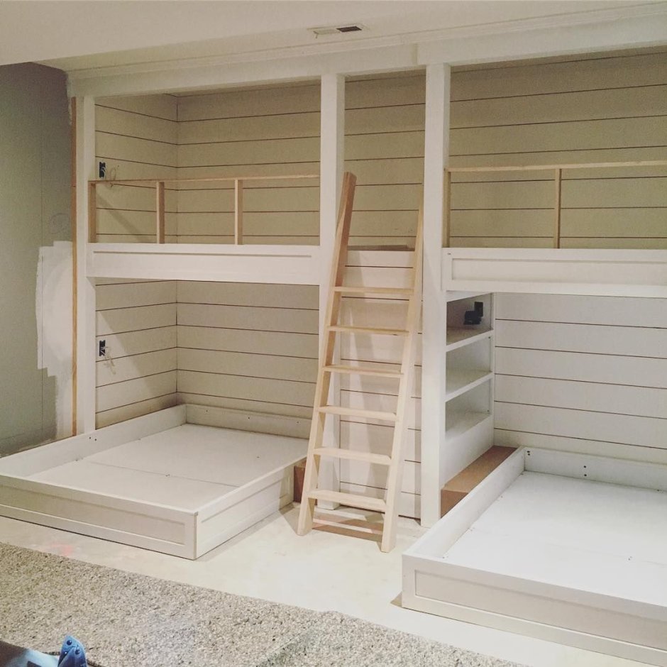 Двухъярусная кровать в бытовку детям