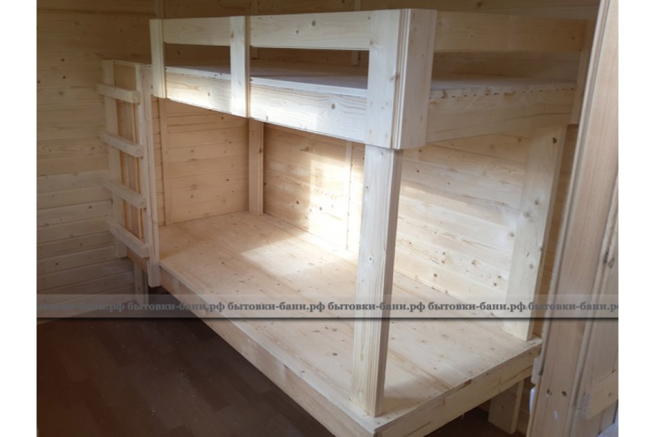 Двухъярусная кровать деревянная в вагончик