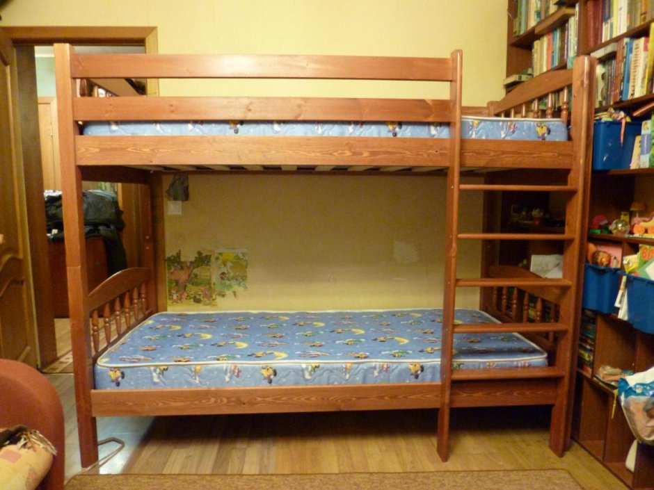 Трехспальная двухъярусная кровать чертеж