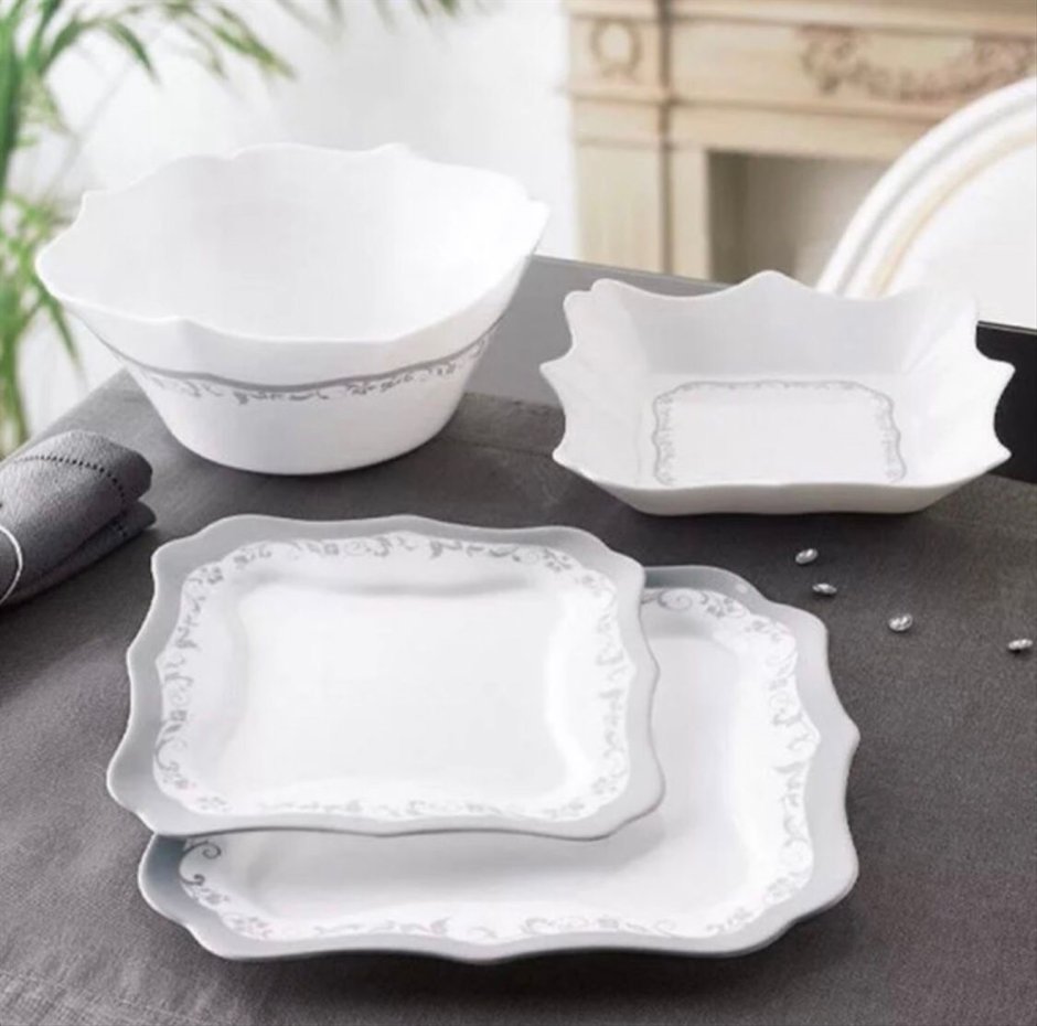Белая керамическая посуда