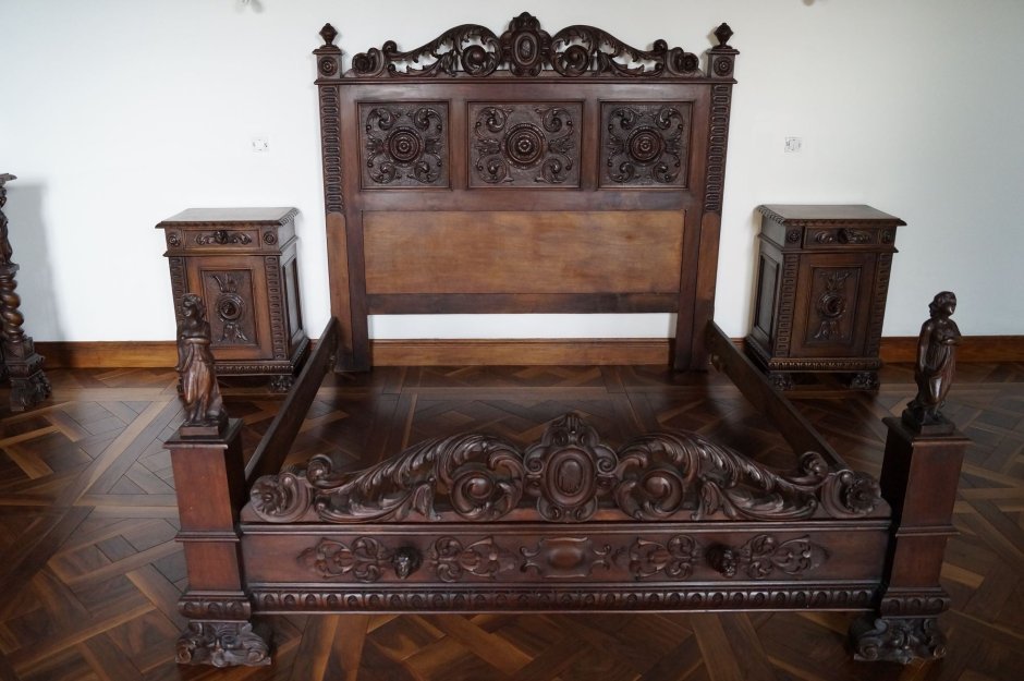 Старинная мебель Safa