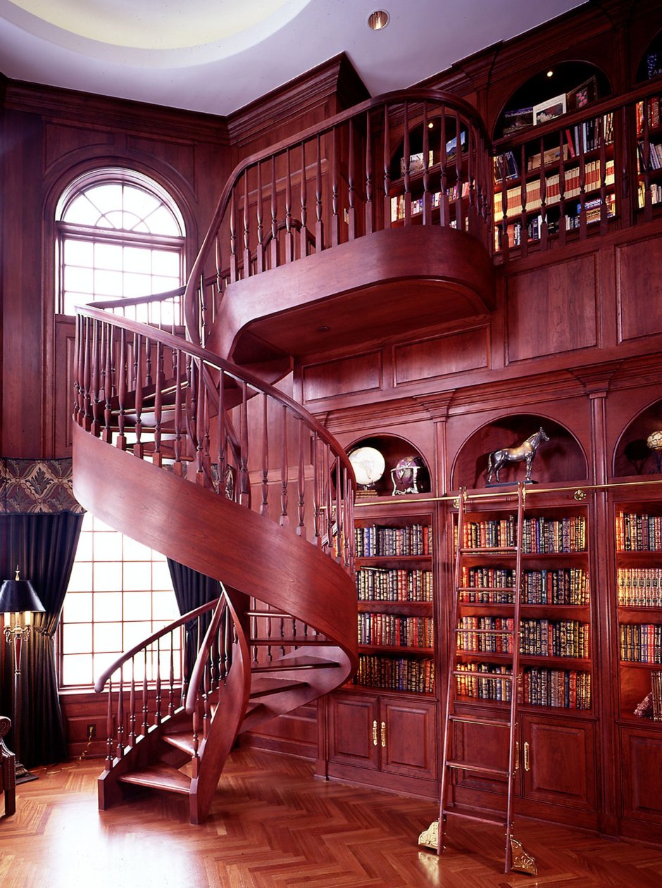 Библиотека с винтовой лестницей