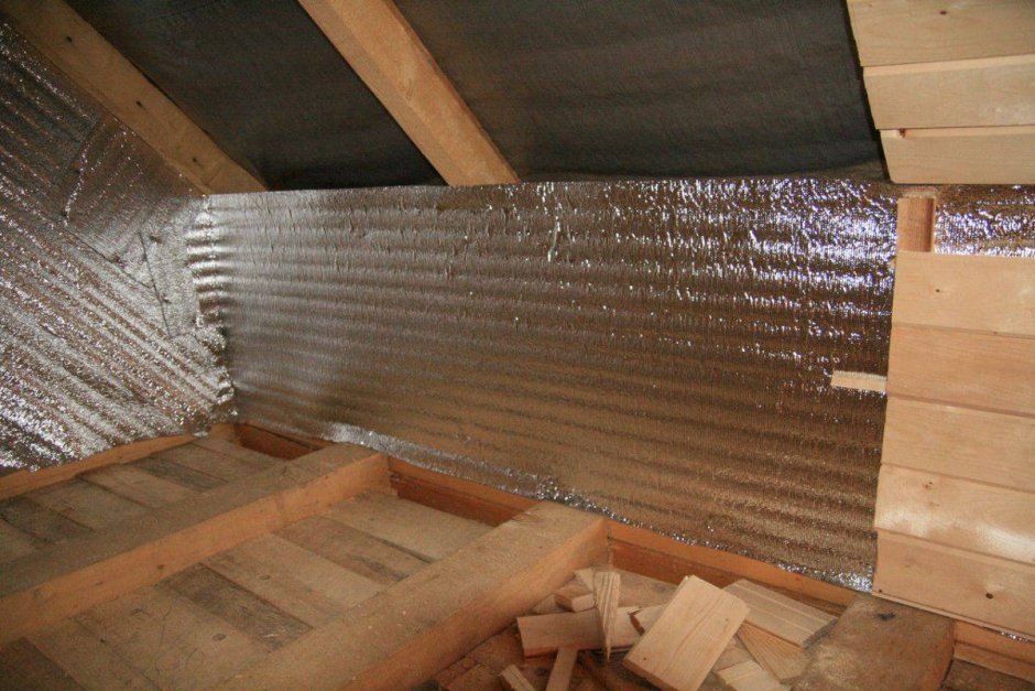 Фольгированная теплоизоляция для чердака бани