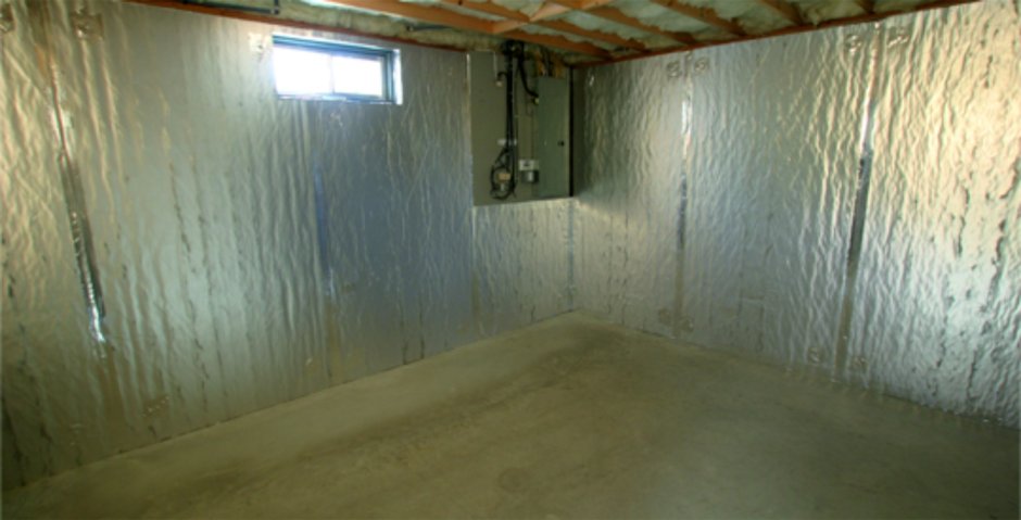 Фольгированная изоляция гаража