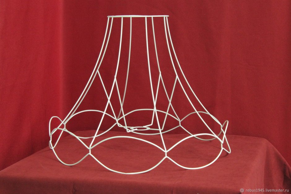 Лампа с абажуром