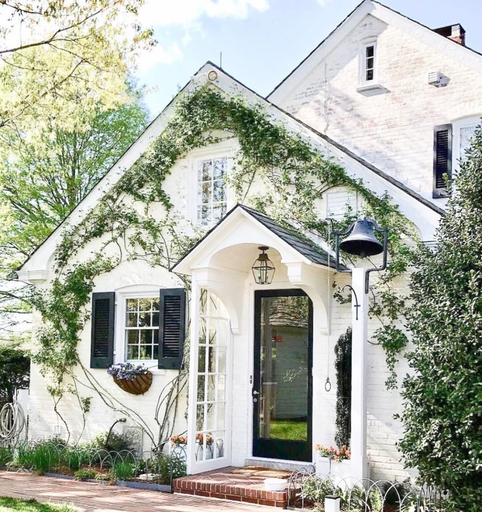 Фасад дачного домика