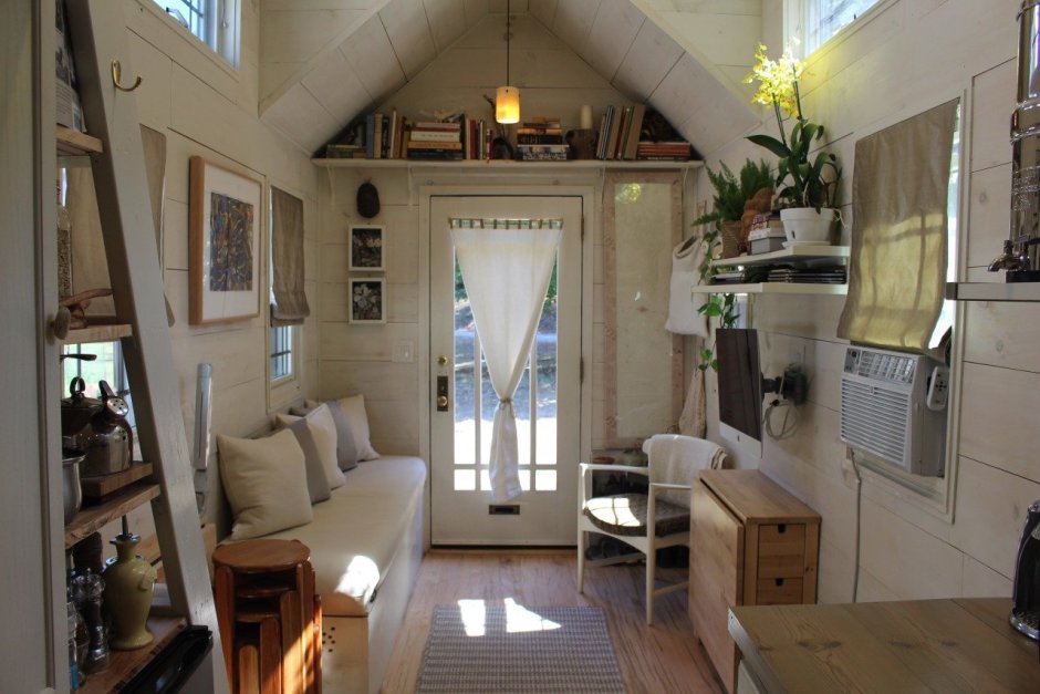 Интерьер маленькой дачи