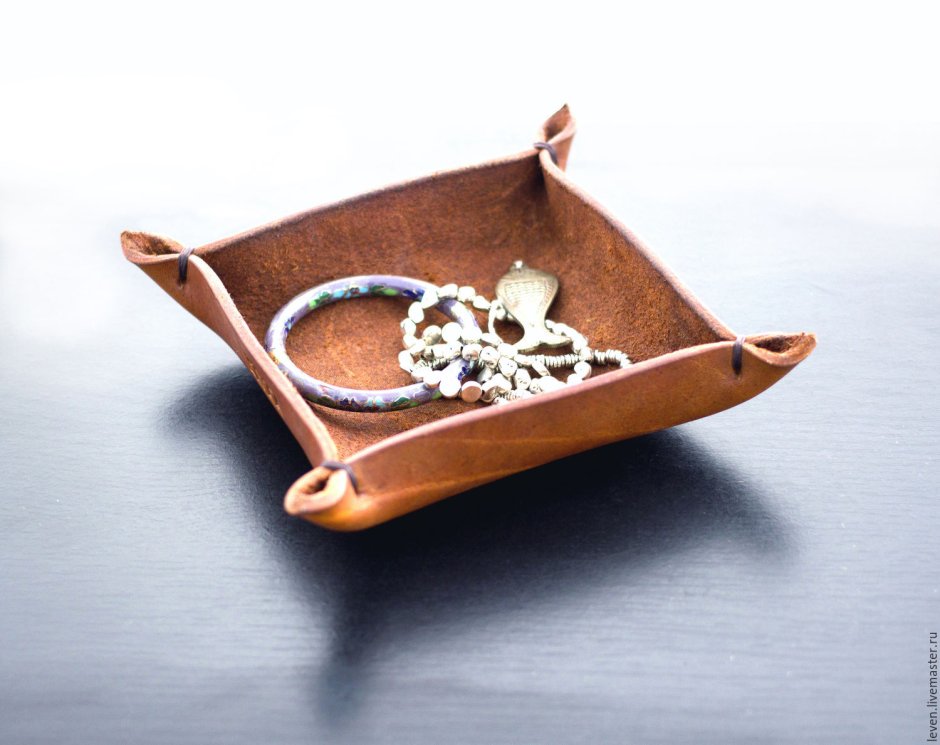 Подставка для ключей